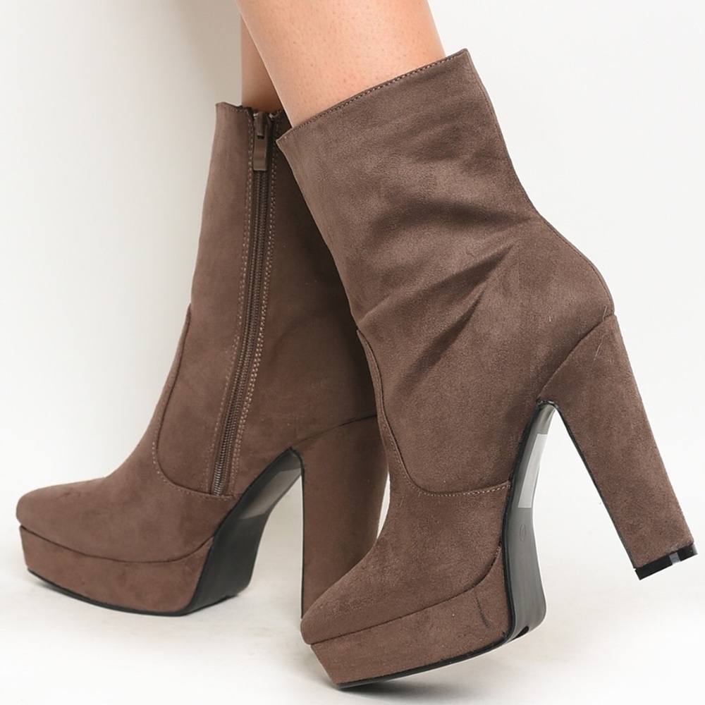 Taupe Ankle Boots/Booties